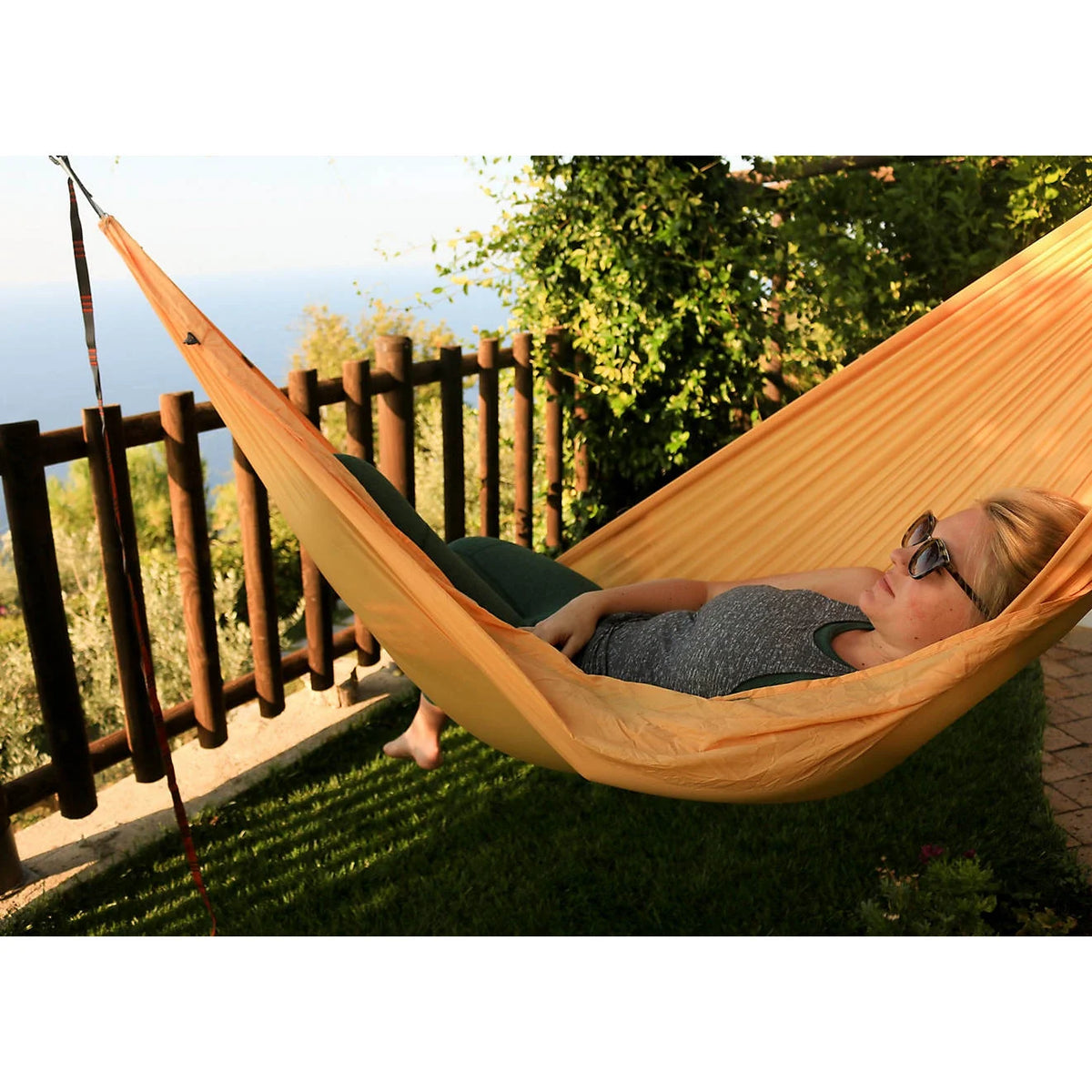 Gold Double Hammock Y723160