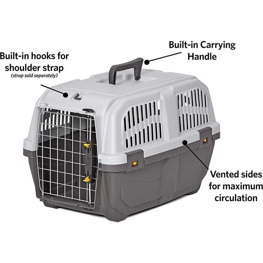 Plastic Travel Carrier B8437