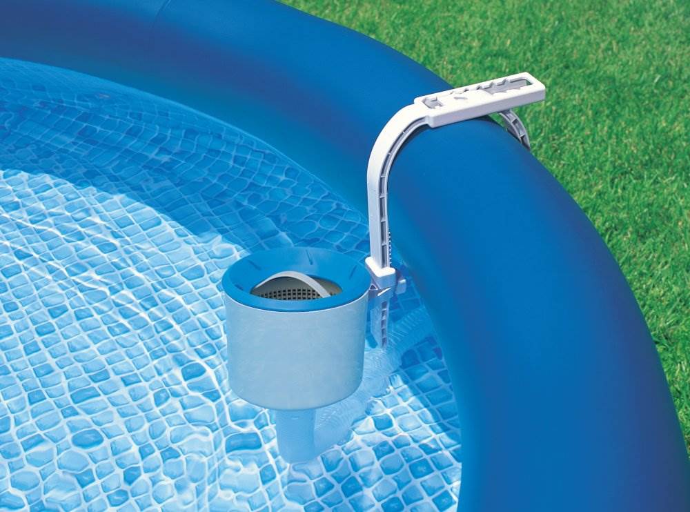 Pool Blaster Battery Powered Leaf Vacuum and Intex Wall Mount Automatic Skimmer N78204